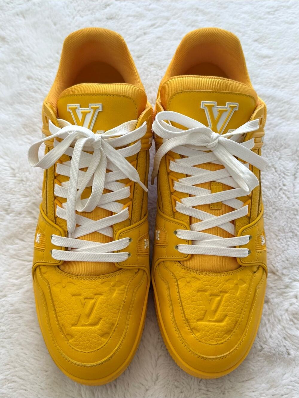 Louis Vuitton men’s yellow LV trainers size 10 US  Authentic Retail 1450$